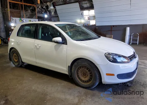 2014 Volkswagen Golf из США, поврежденный, VIN WVWDB7AJ5EW004660